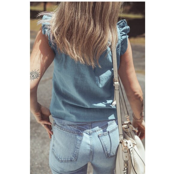 💙 NEW Beau Blue Frilly Ruffle Trim V-Neck Chambray Tank Top – Size XL - Picture 2 of 6